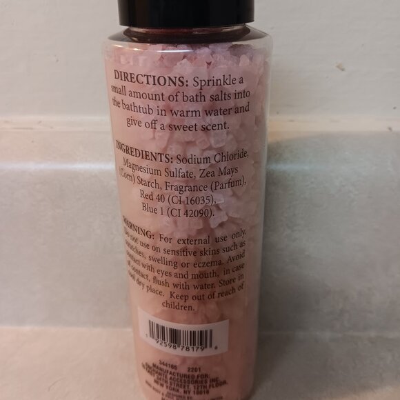 Embrace Crystal Waters Rose & Musk Bath Salt NEW! - Picture 3 of 4